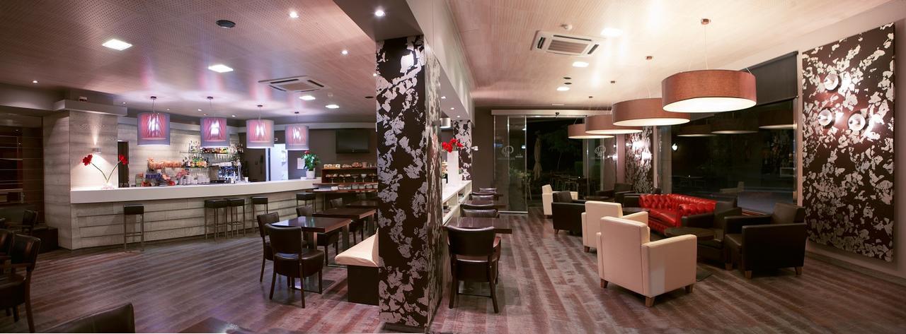 Hotel Els Noguers Manresa Ngoại thất bức ảnh