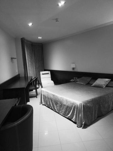 Hotel Els Noguers Manresa Ngoại thất bức ảnh